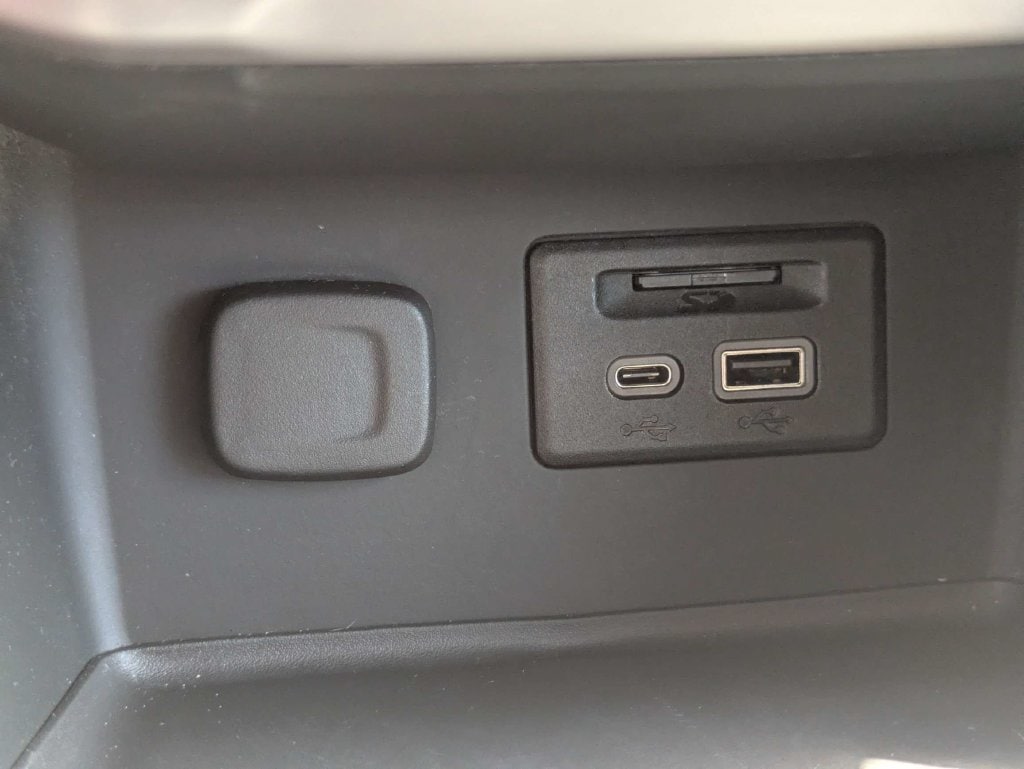 2023 GMC Acadia AT4 - Photo 24