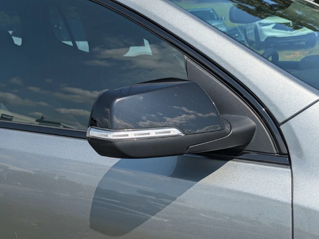 2023 GMC Acadia AT4 - Photo 12