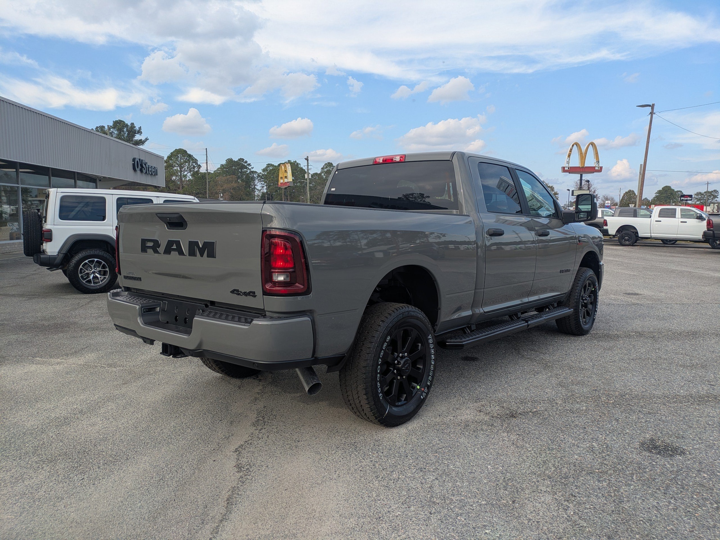 2026 RAM 2500 Big Horn - Photo 5