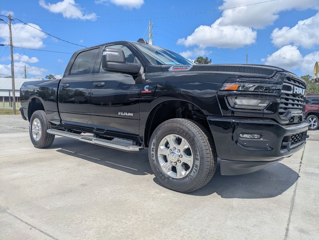 New 2026 Ram 2500 BIG HORN CREW CAB 4X4 6'4 BOX Pickup