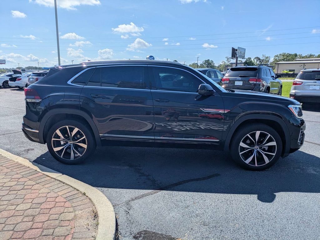 Used 2025 Volkswagen Atlas Cross Sport 2.0T SEL Premium R-Line SUV