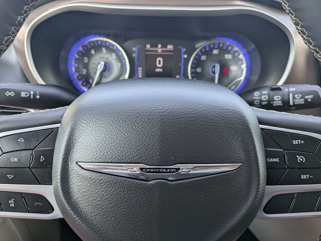 2023 Chrysler Voyager LX - Photo 30