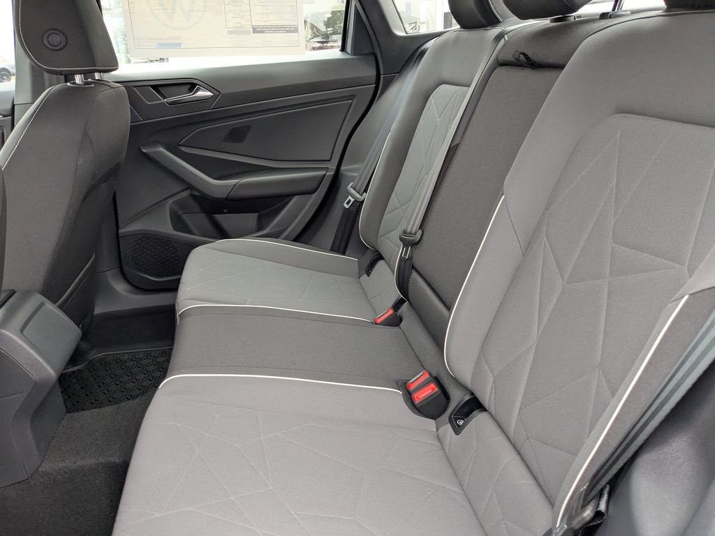2026 Volkswagen Jetta Sport - Photo 14