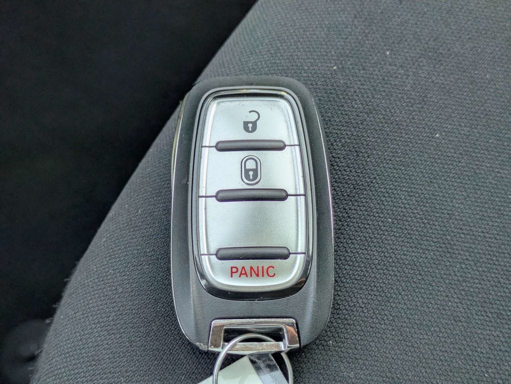 2023 Chrysler Voyager LX - Photo 32