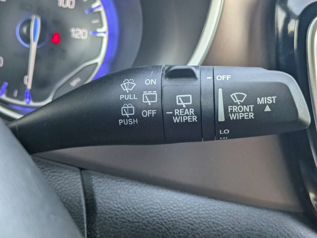 2023 Chrysler Voyager LX - Photo 29
