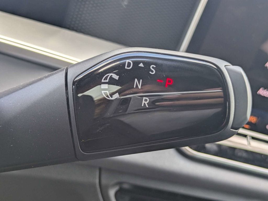 2026 Volkswagen Tiguan SE R-LINE BLACK - Photo 32