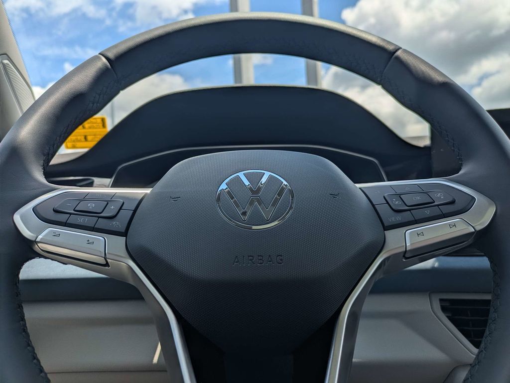 2026 Volkswagen Jetta SE - Photo 30