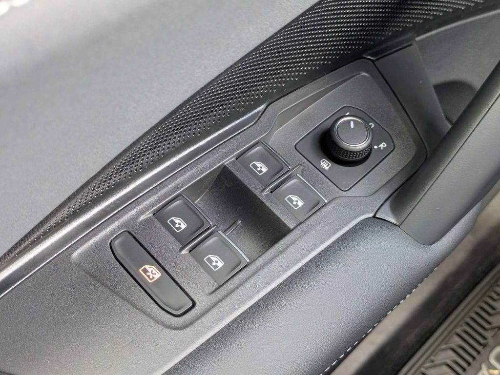2026 Volkswagen Tiguan SE R-LINE BLACK - Photo 27