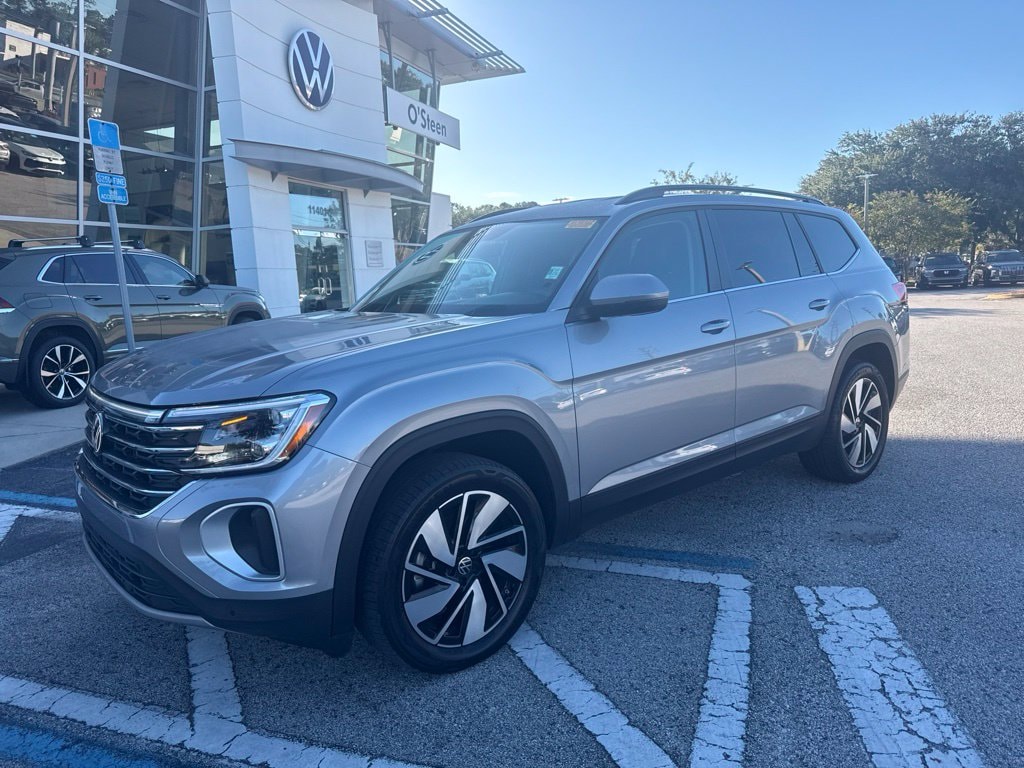 Used 2024 Volkswagen Atlas 2.0T SE w/Technology SUV
