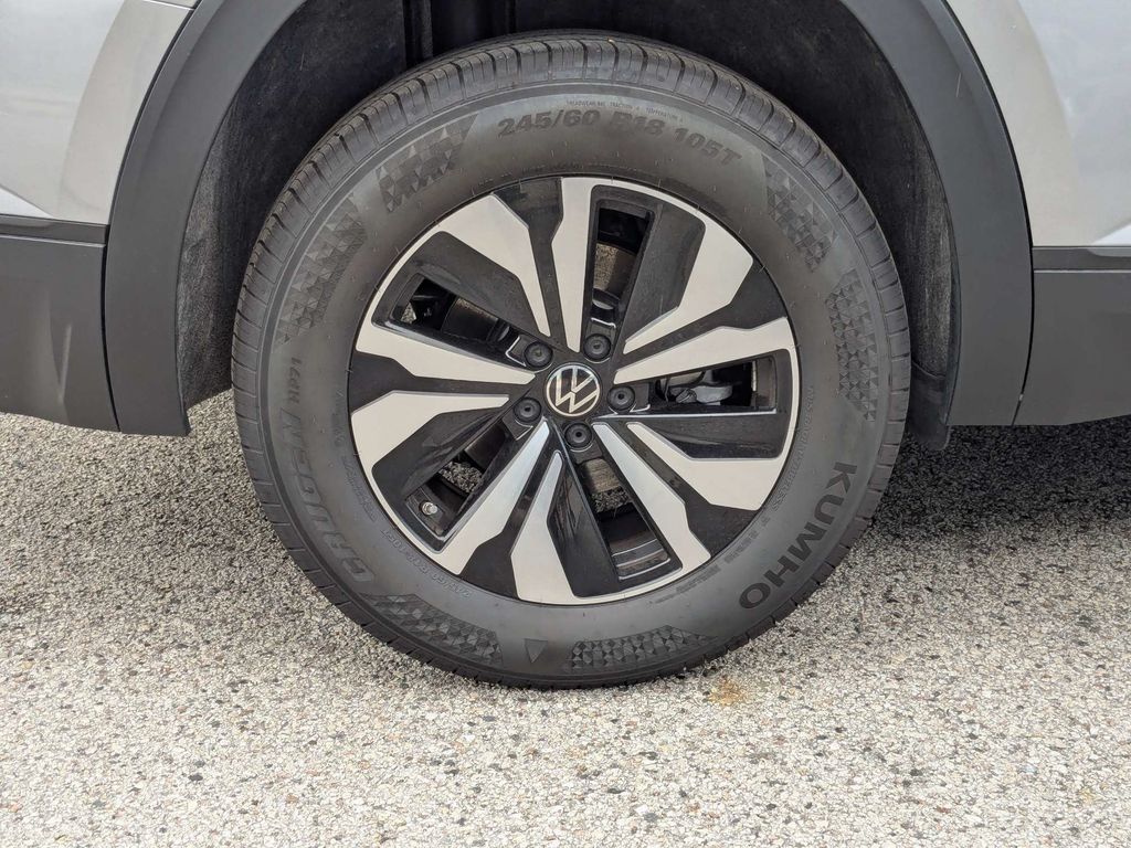 2026 Volkswagen Atlas SE - Photo 13