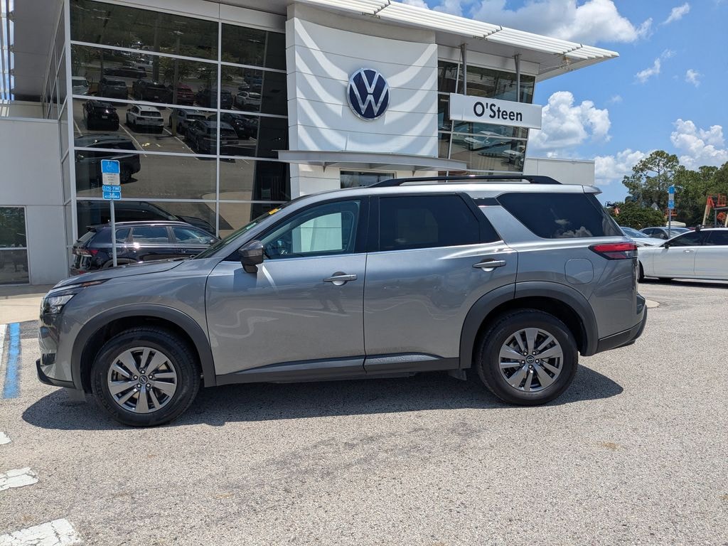 Used 2025 Nissan Pathfinder SV SUV