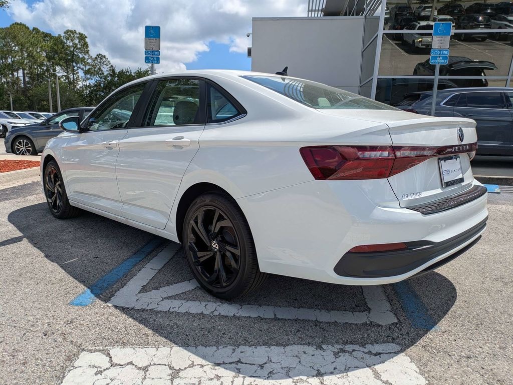 New 2026 Volkswagen Jetta 1.5T SE Sedan