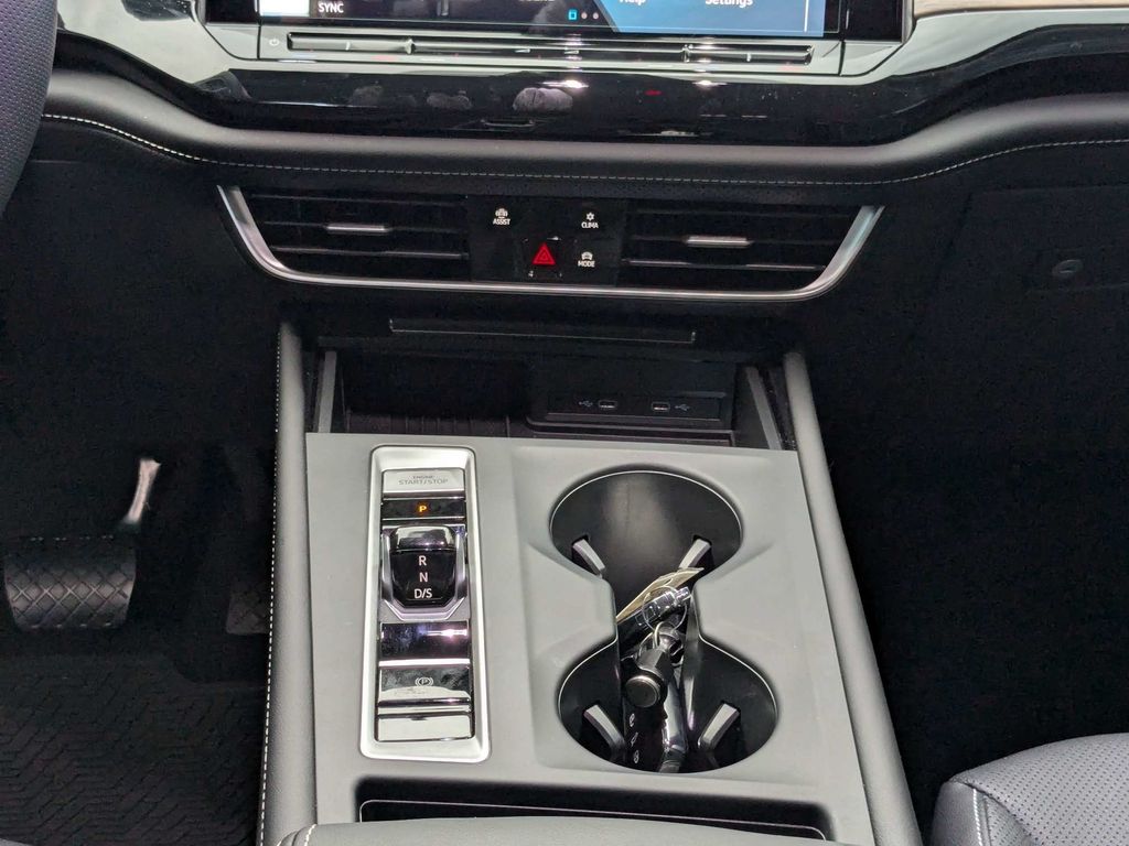2026 Volkswagen Atlas SE - Photo 27