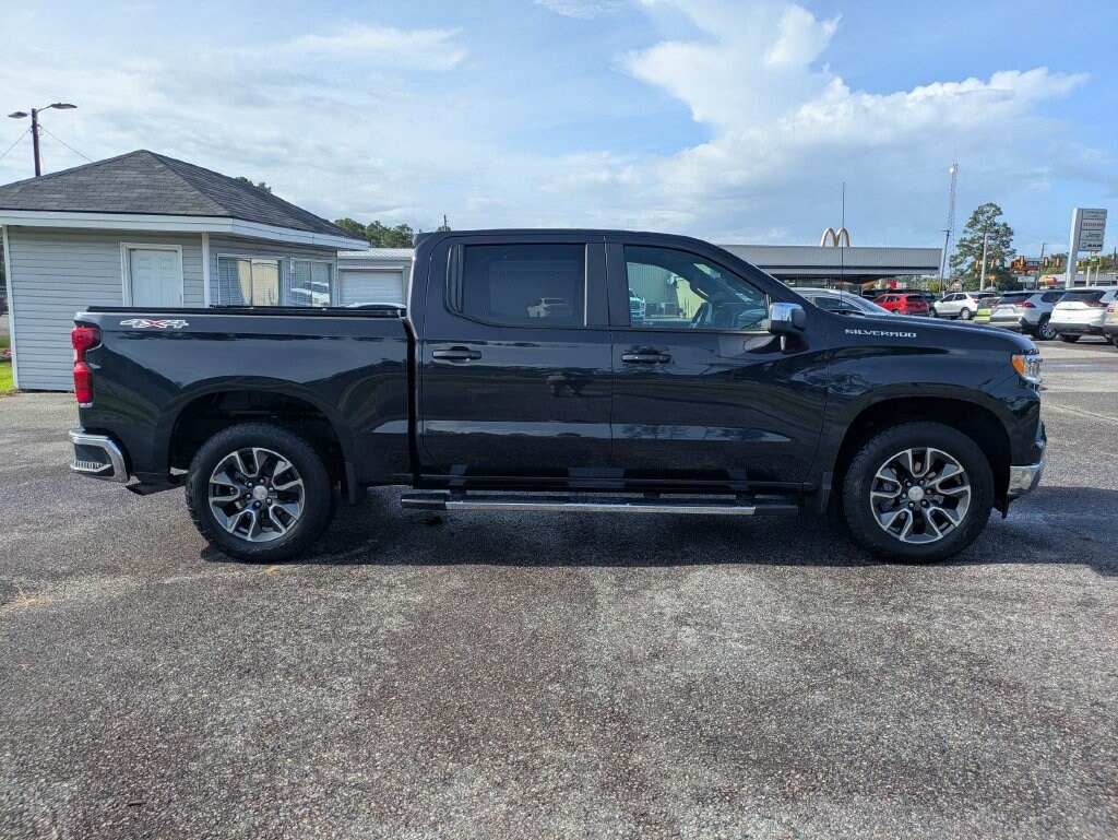 Used 2024 Chevrolet Silverado 1500 LT Truck Crew Cab