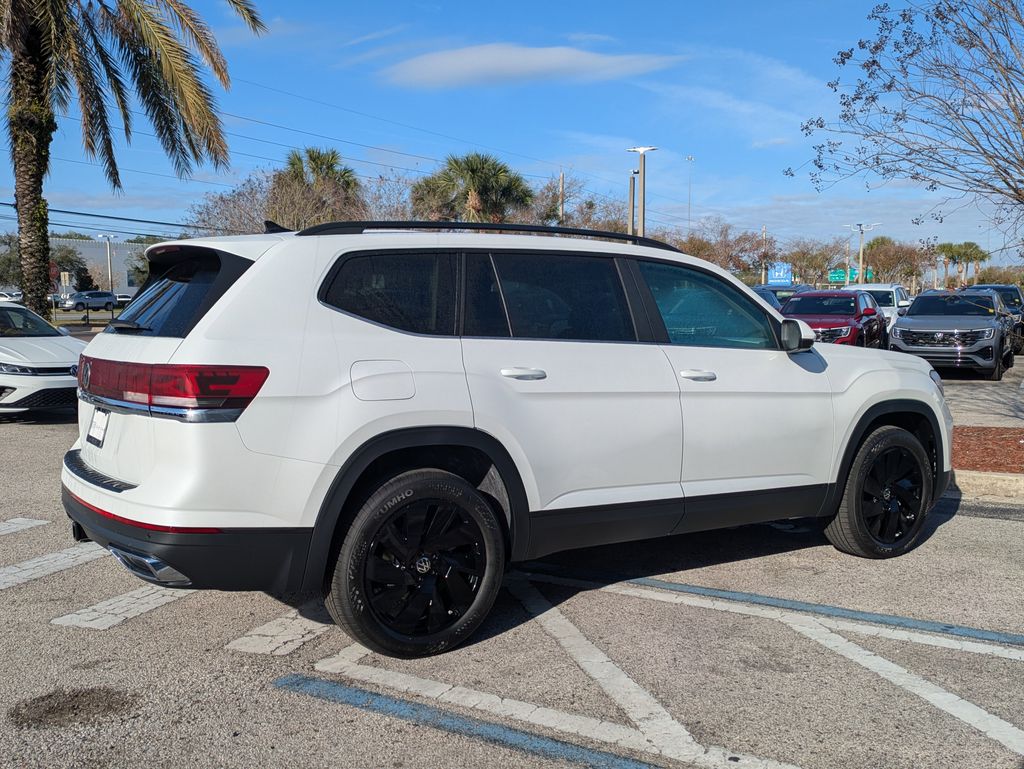 2026 Volkswagen Atlas SE w/Tech - Photo 6