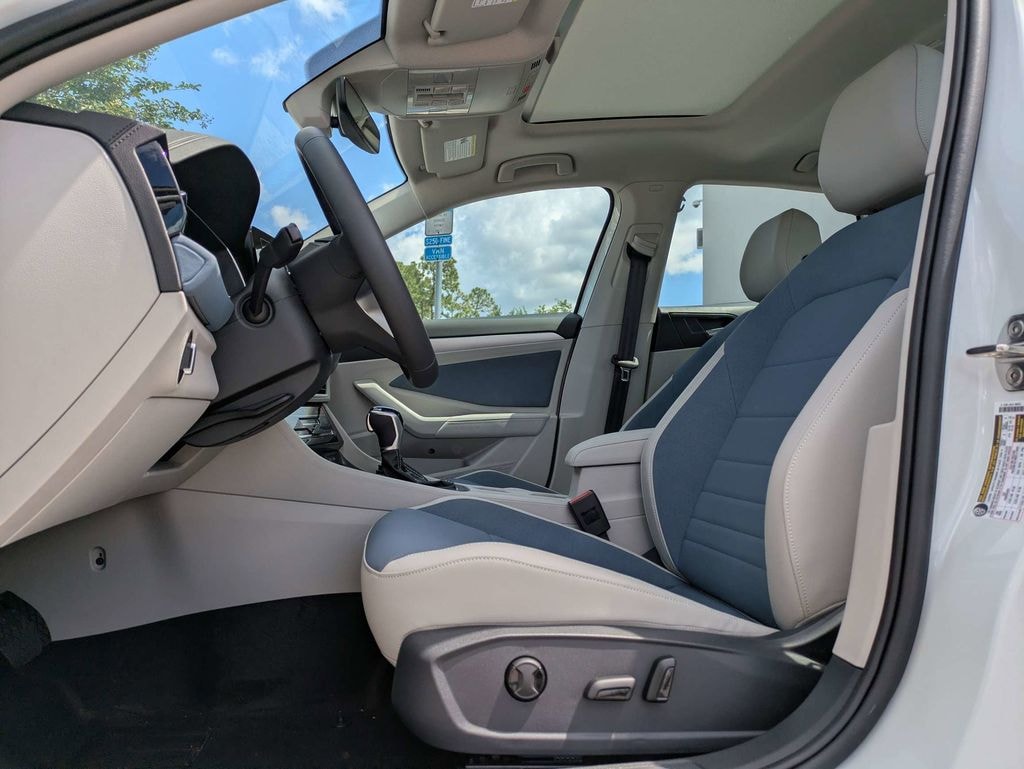New 2026 Volkswagen Jetta 1.5T SE Sedan