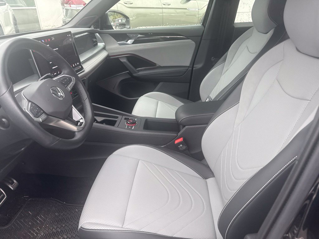 Certified 2026 Volkswagen Tiguan SE R-Line Black SUV
