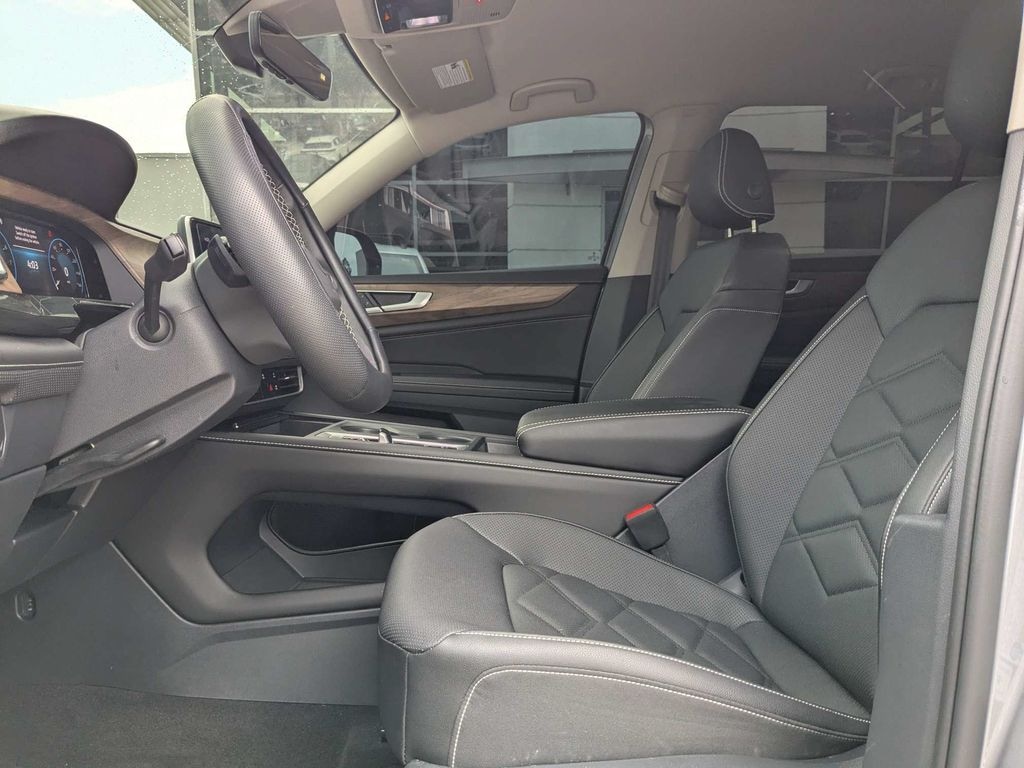 New 2026 Volkswagen Atlas SE SUV