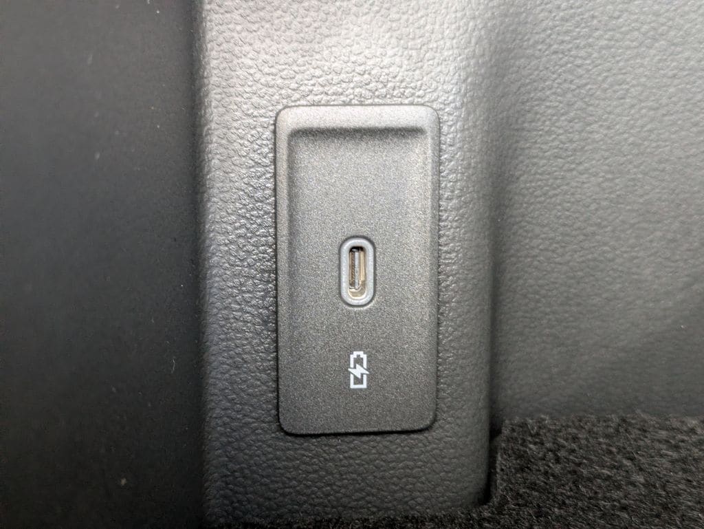 2026 Volkswagen Atlas SE w/Tech - Photo 32