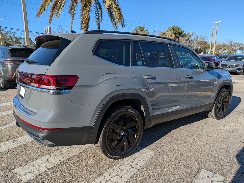 2026 Volkswagen Atlas SE w/Tech - Photo 6