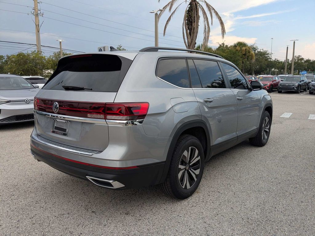 2026 Volkswagen Atlas SE - Photo 7