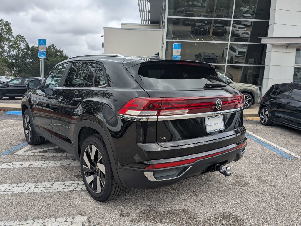 New 2026 Volkswagen Atlas Cross Sport SE w/Technology SUV