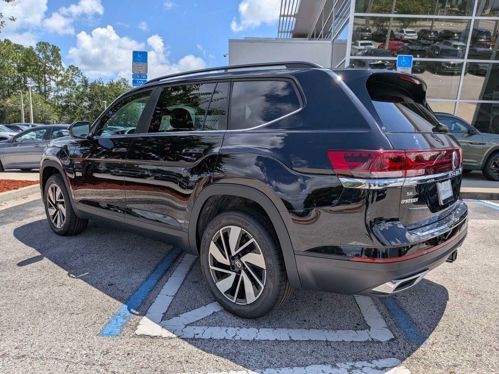 New 2026 Volkswagen Atlas SE w/Technology SUV