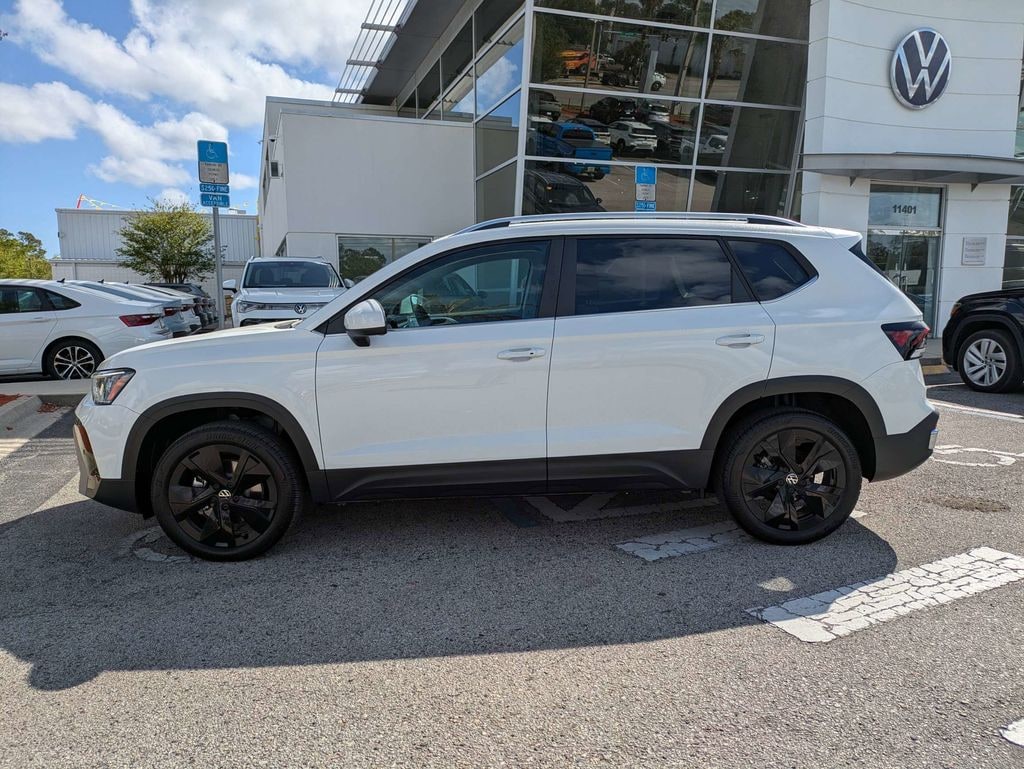 New 2026 Volkswagen Taos 1.5T SE SUV