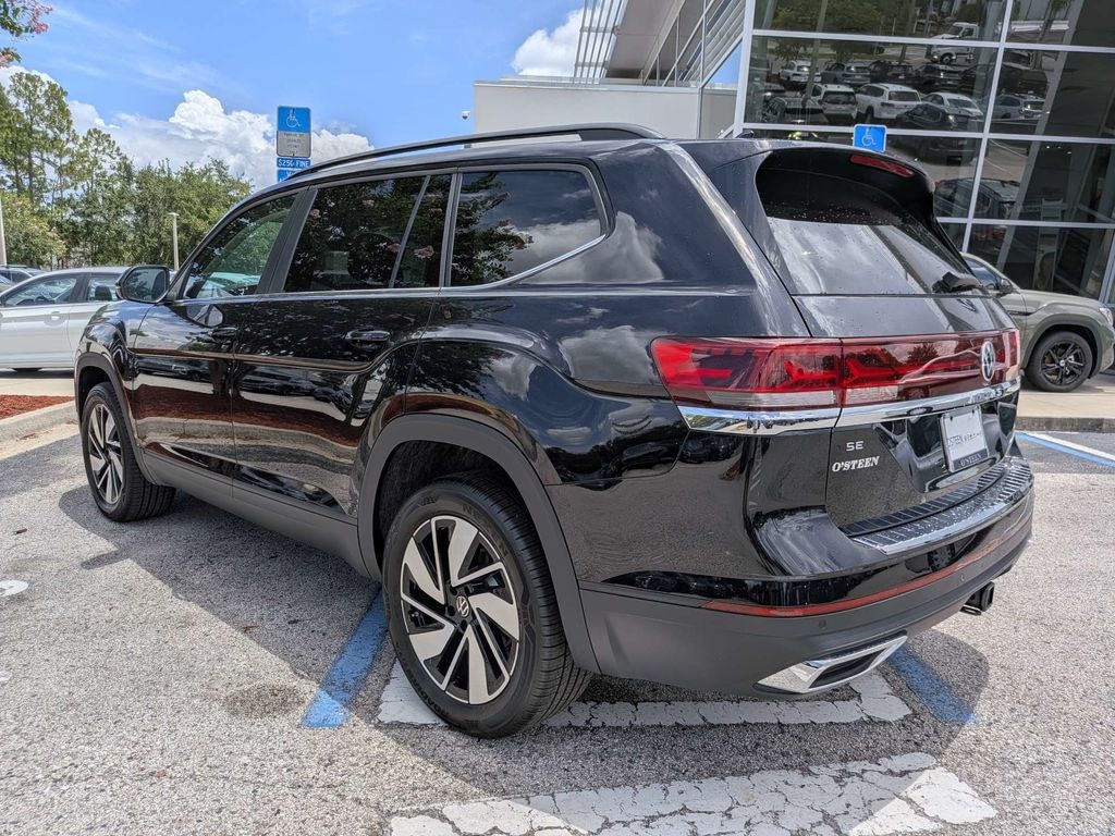 New 2026 Volkswagen Atlas SE w/Technology SUV