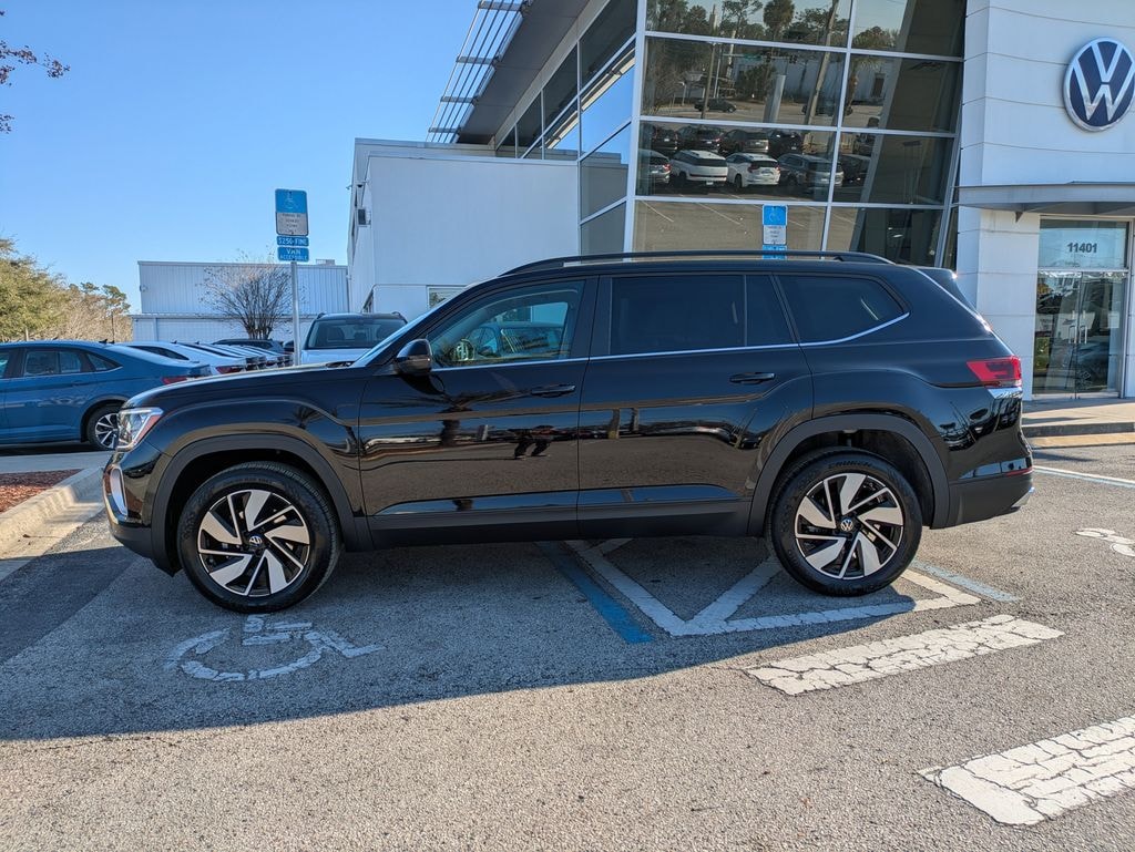 New 2026 Volkswagen Atlas SE w/Technology SUV