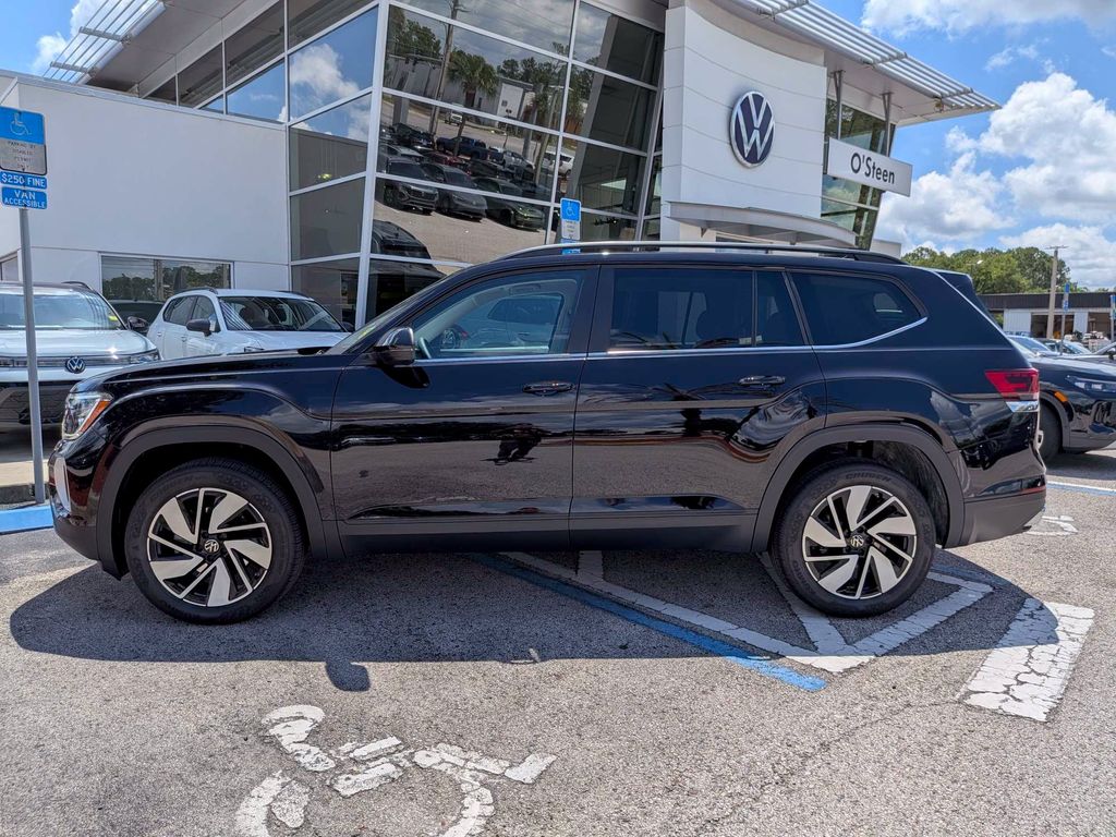 New 2026 Volkswagen Atlas SE w/Technology SUV
