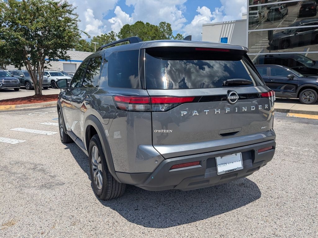 Used 2025 Nissan Pathfinder SV SUV