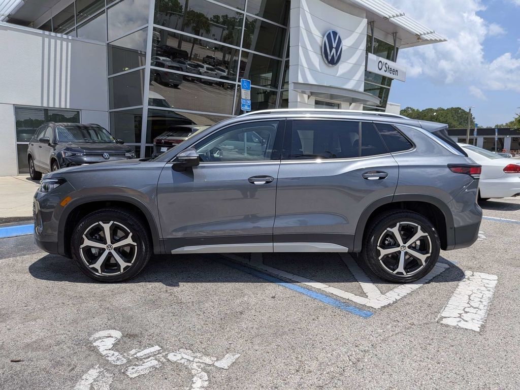 New 2026 Volkswagen Tiguan 2.0T SE SUV