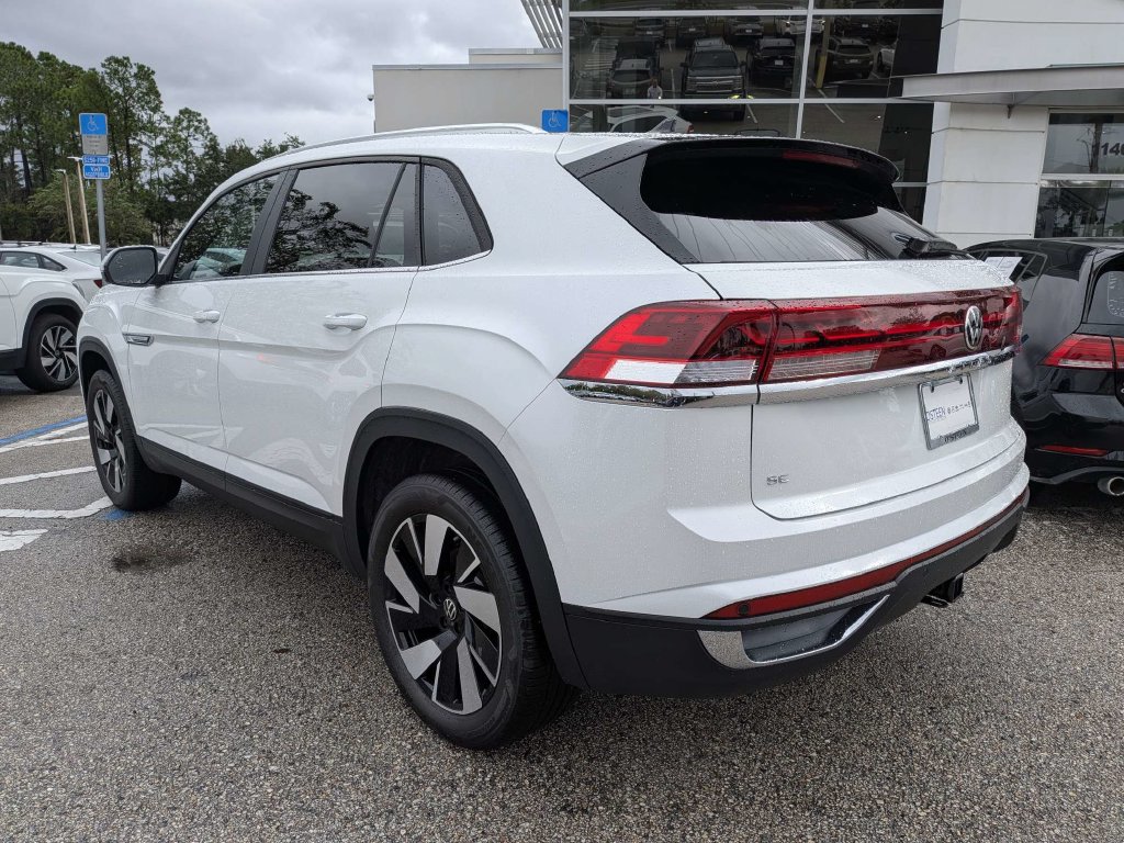 New 2026 Volkswagen Atlas Cross Sport SE w/Technology SUV