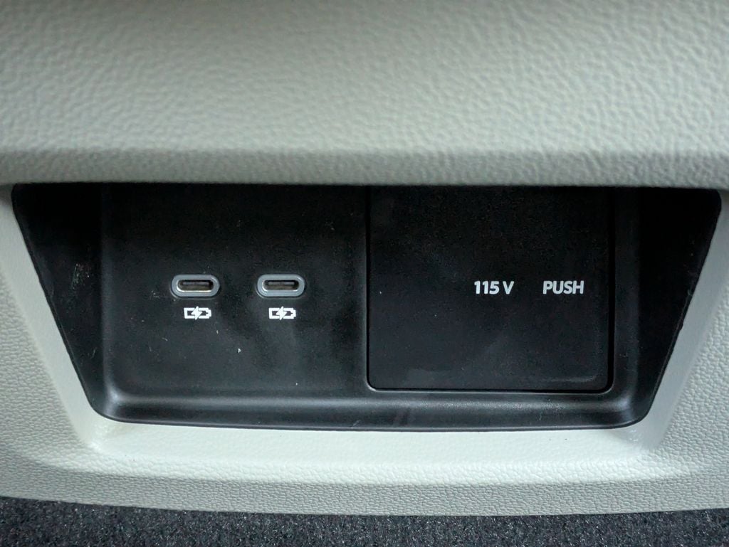 2026 Volkswagen Atlas SE w/Tech - Photo 19