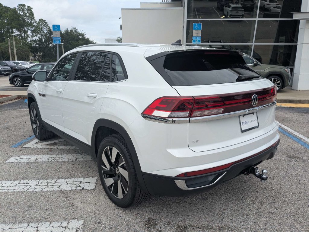 New 2026 Volkswagen Atlas Cross Sport SE w/Technology SUV