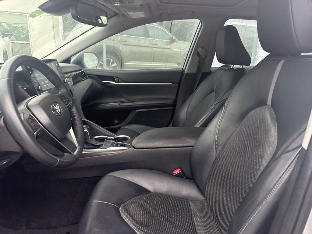 Used 2022 Toyota Camry Hybrid XLE Sedan