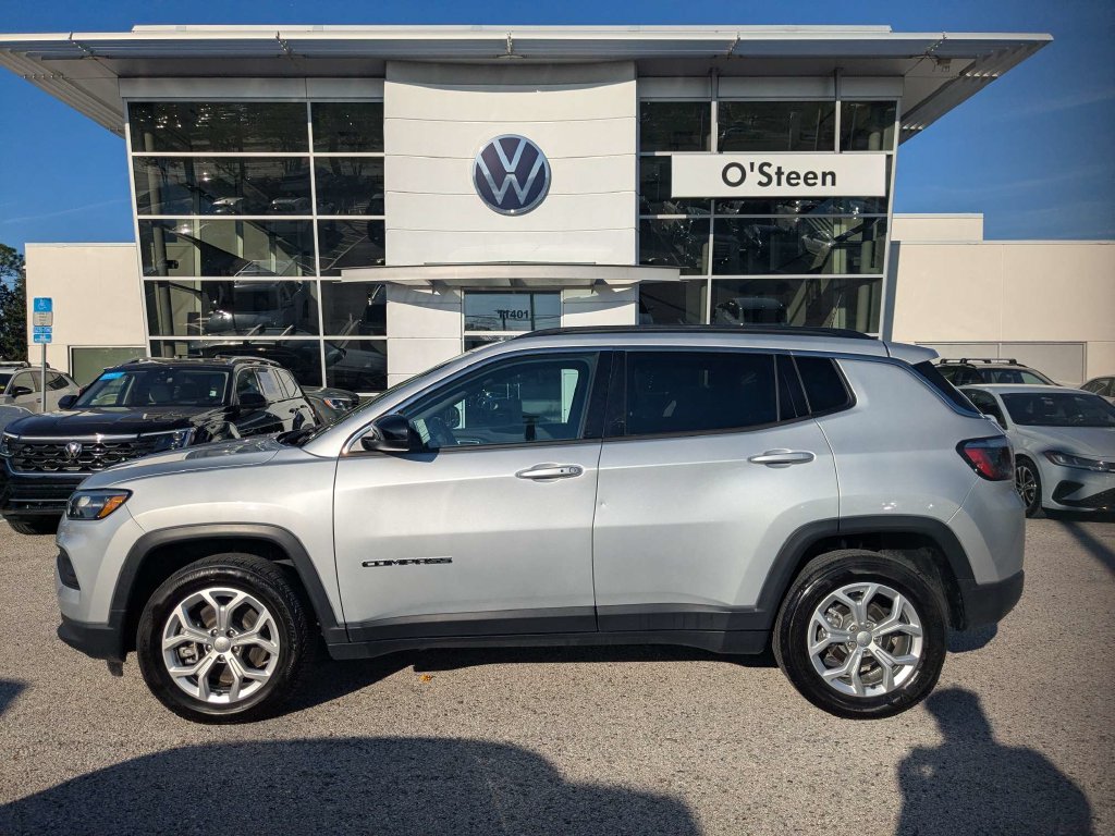 Used 2024 Jeep Compass Latitude SUV