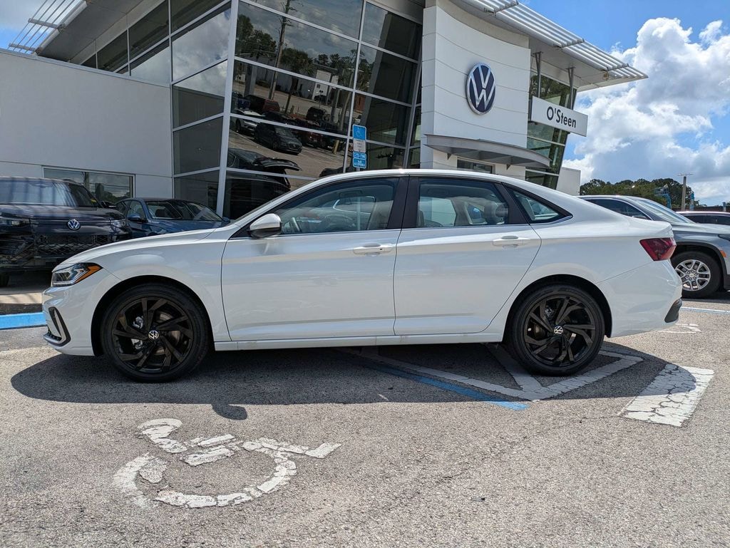 New 2026 Volkswagen Jetta 1.5T SE Sedan