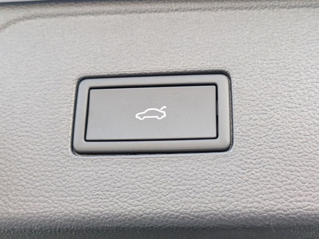 2026 Volkswagen Atlas SE w/Tech - Photo 14