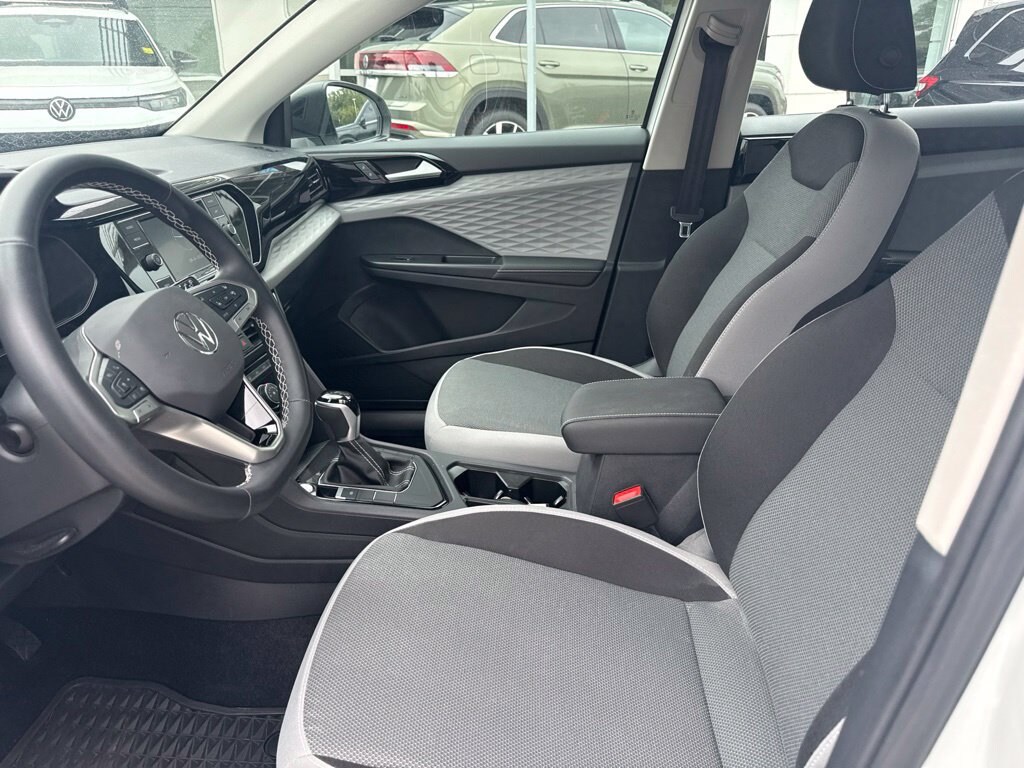 Used 2024 Volkswagen Taos 1.5T S SUV