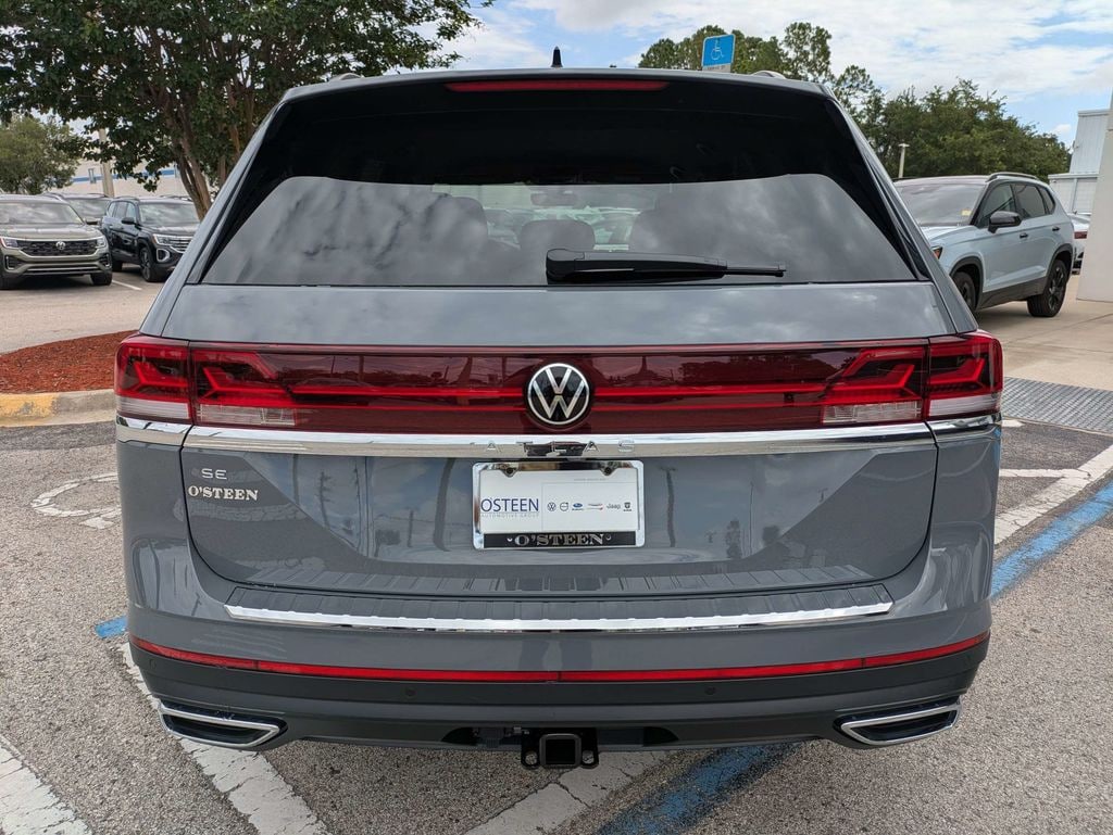 New 2026 Volkswagen Atlas SE w/Technology SUV