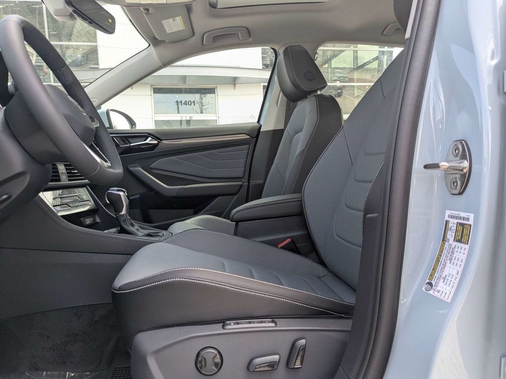 New 2026 Volkswagen Jetta 1.5T SEL Sedan