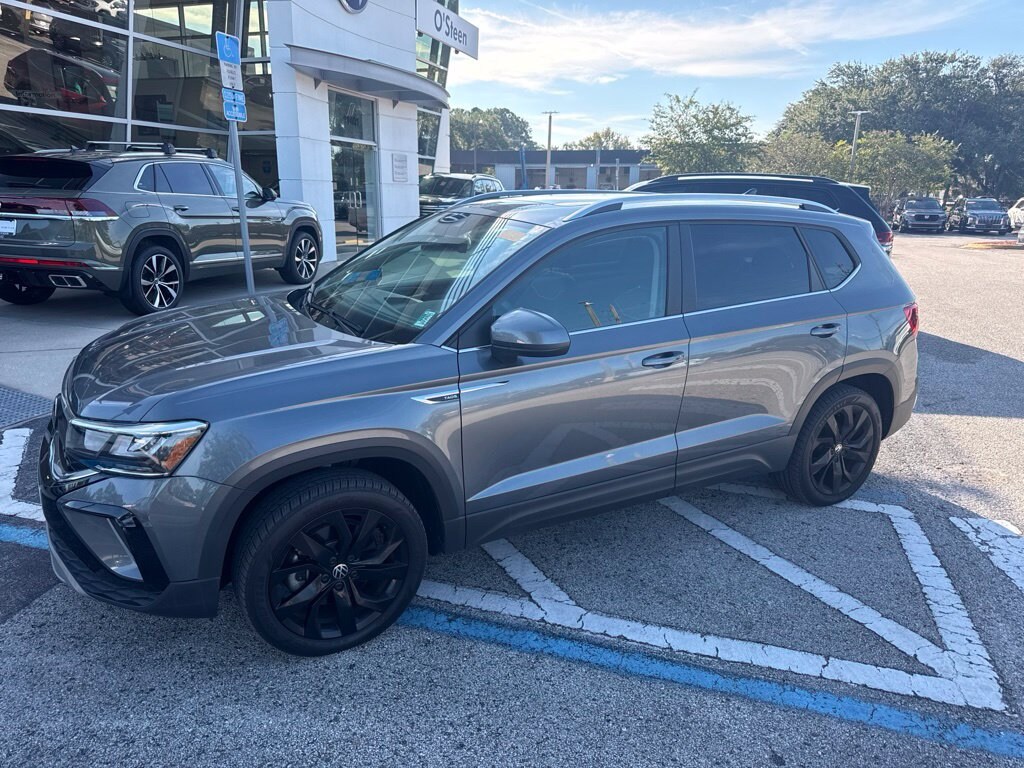 Certified 2024 Volkswagen Taos 1.5T SE SUV