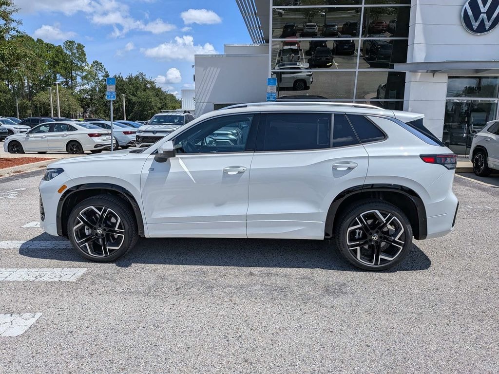 New 2026 Volkswagen Tiguan SEL R-Line Turbo SUV