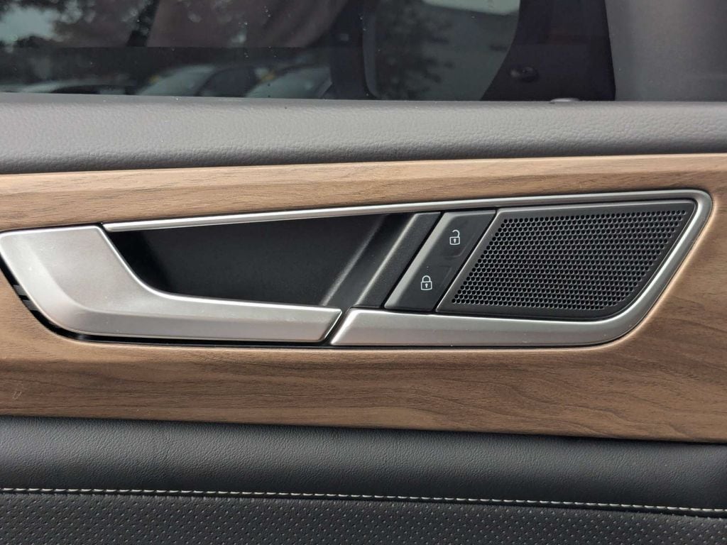 2026 Volkswagen Atlas SE - Photo 35