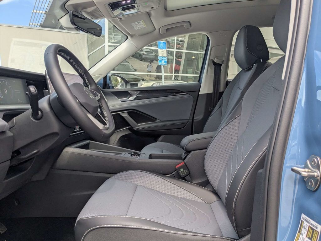 New 2026 Volkswagen Tiguan 2.0T SE SUV
