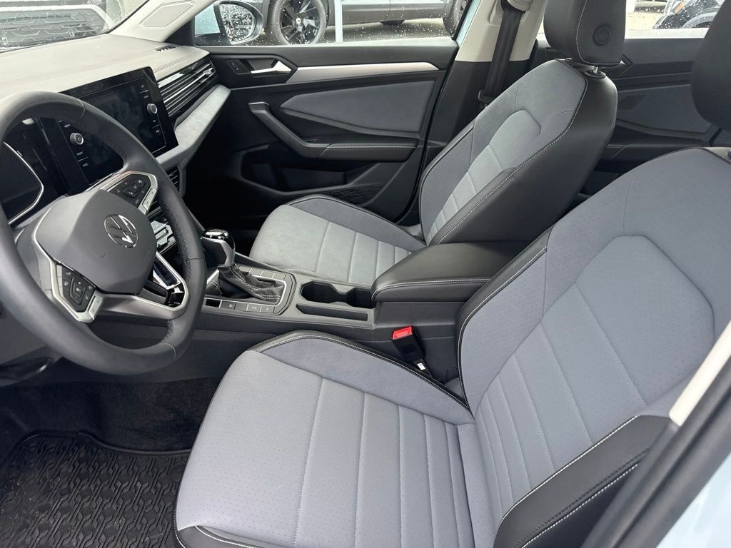 Certified 2026 Volkswagen Jetta 1.5T SE Sedan