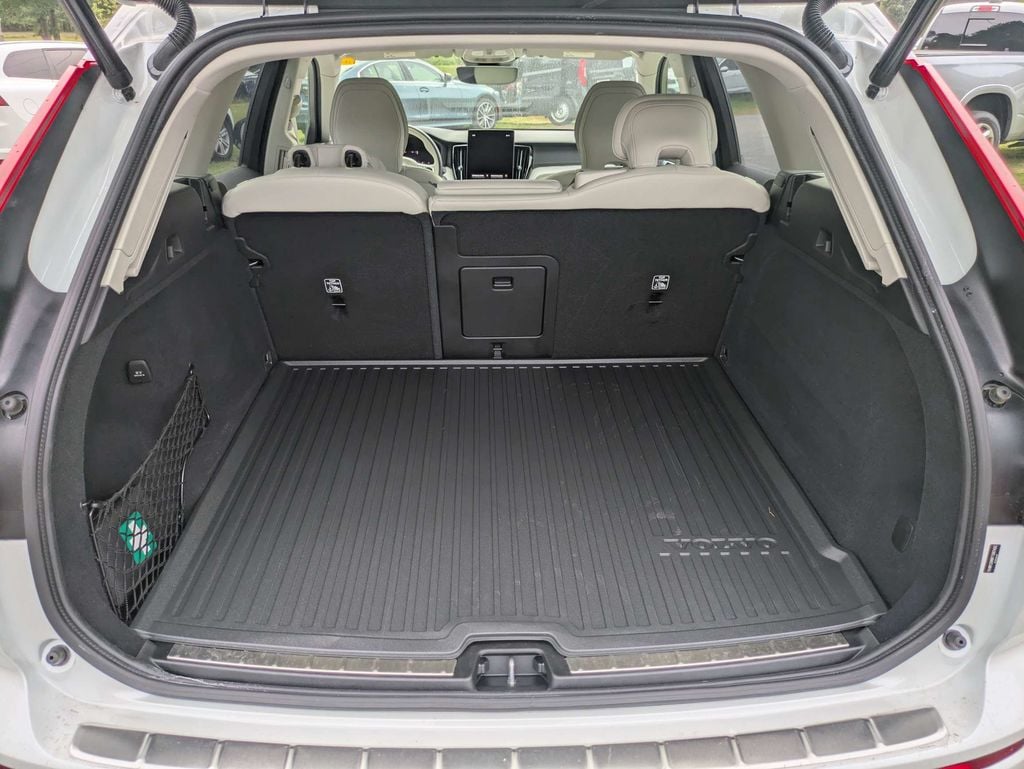 2026 Volvo XC60 Ultra - Photo 13