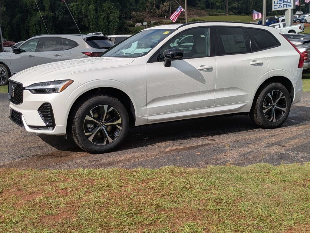 New 2026 Volvo XC60 B5 Core SUV